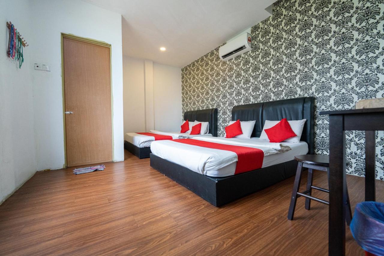 Mrj Hotel Wakaf Che Yeh 2 كوتا بْهارو المظهر الخارجي الصورة