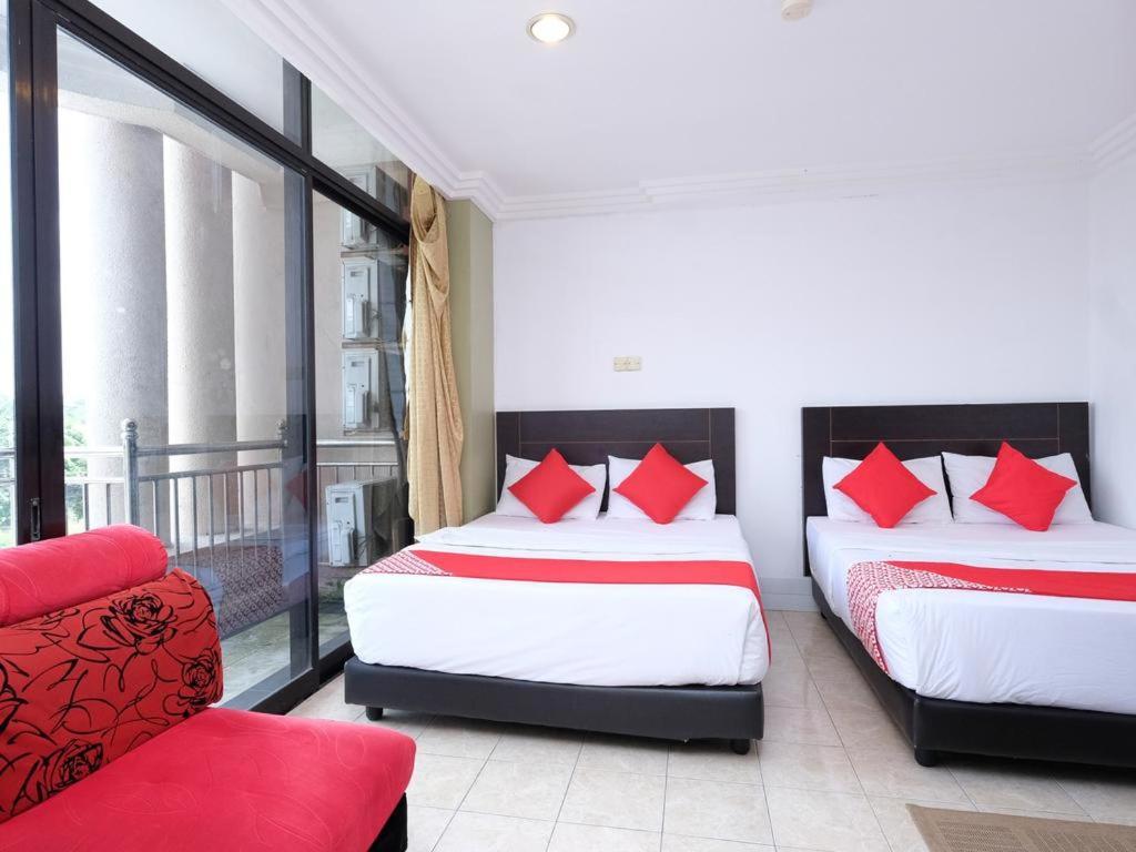 Mrj Hotel Wakaf Che Yeh 2 كوتا بْهارو المظهر الخارجي الصورة